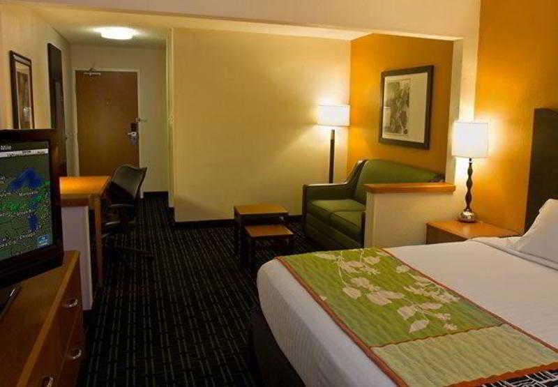 Fairfield Inn & Suites Grand Rapids Chambre photo